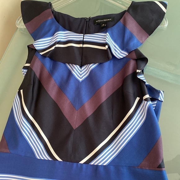 Banana Republic SILK Fit and Flare Dress Size 12 - Picture 2 of 5